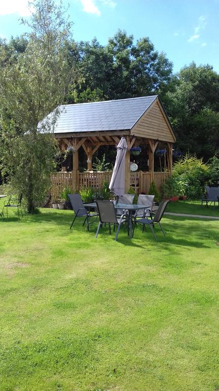 Woodlands House Bed & Breakfast Farranfore Dış mekan fotoğraf